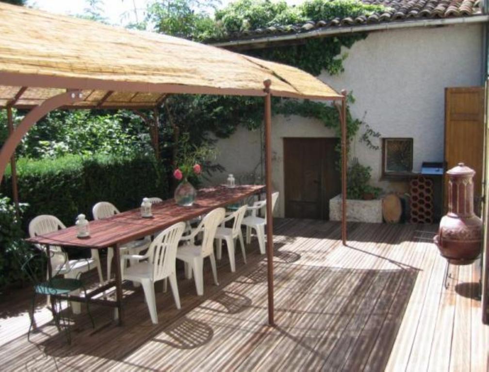 Domaine Du Besset Aubusson-d'Auvergne Exterior foto